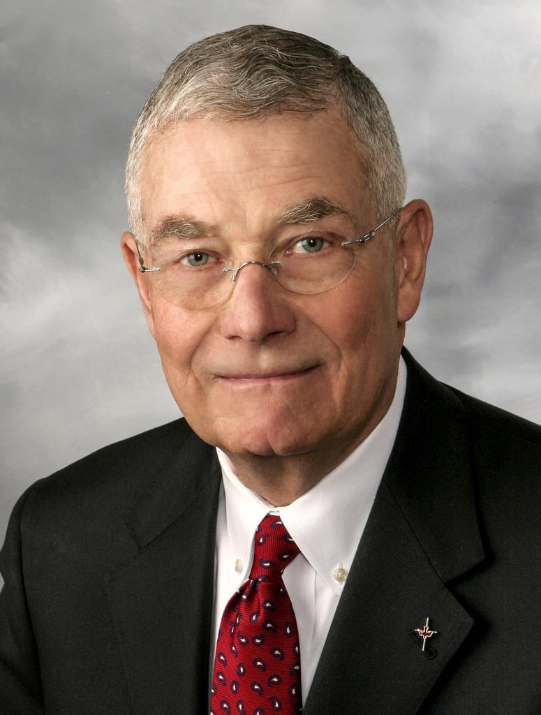Lawrence Wyllie, former Lincoln-Way superintendent accused of mishandling district finances, dies — Joliet Health news