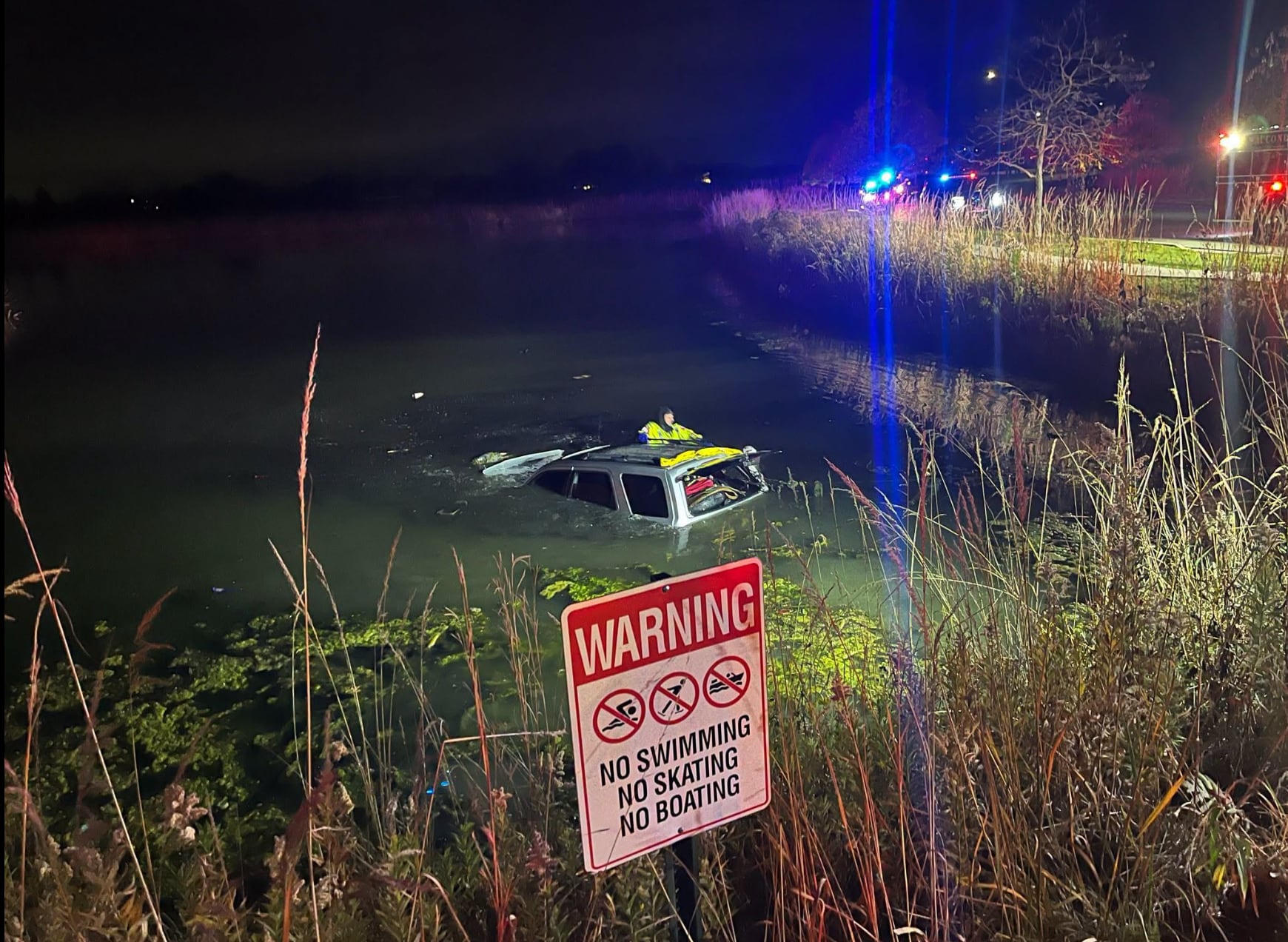 Car crashes into retention pond in Volo — Joliet Community news